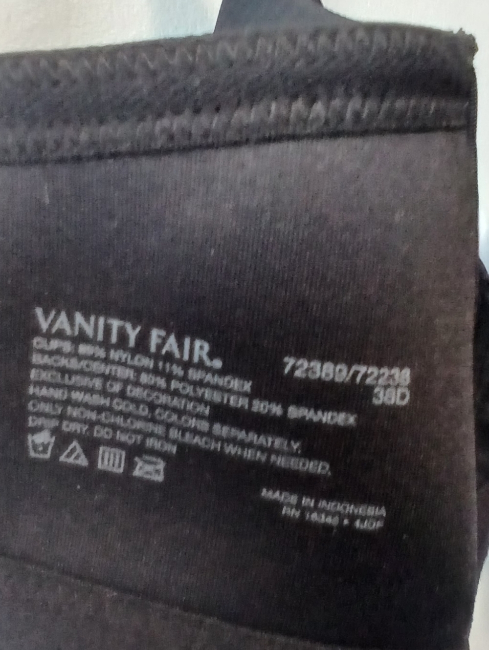 Vanity Fair 38D Bra 3 Hook Closure - Picture 4 of 4